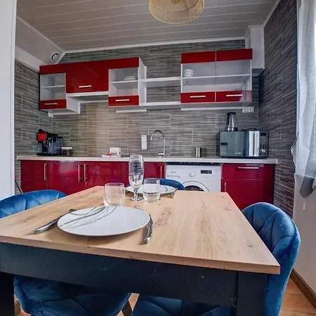 Vanilla Apartment